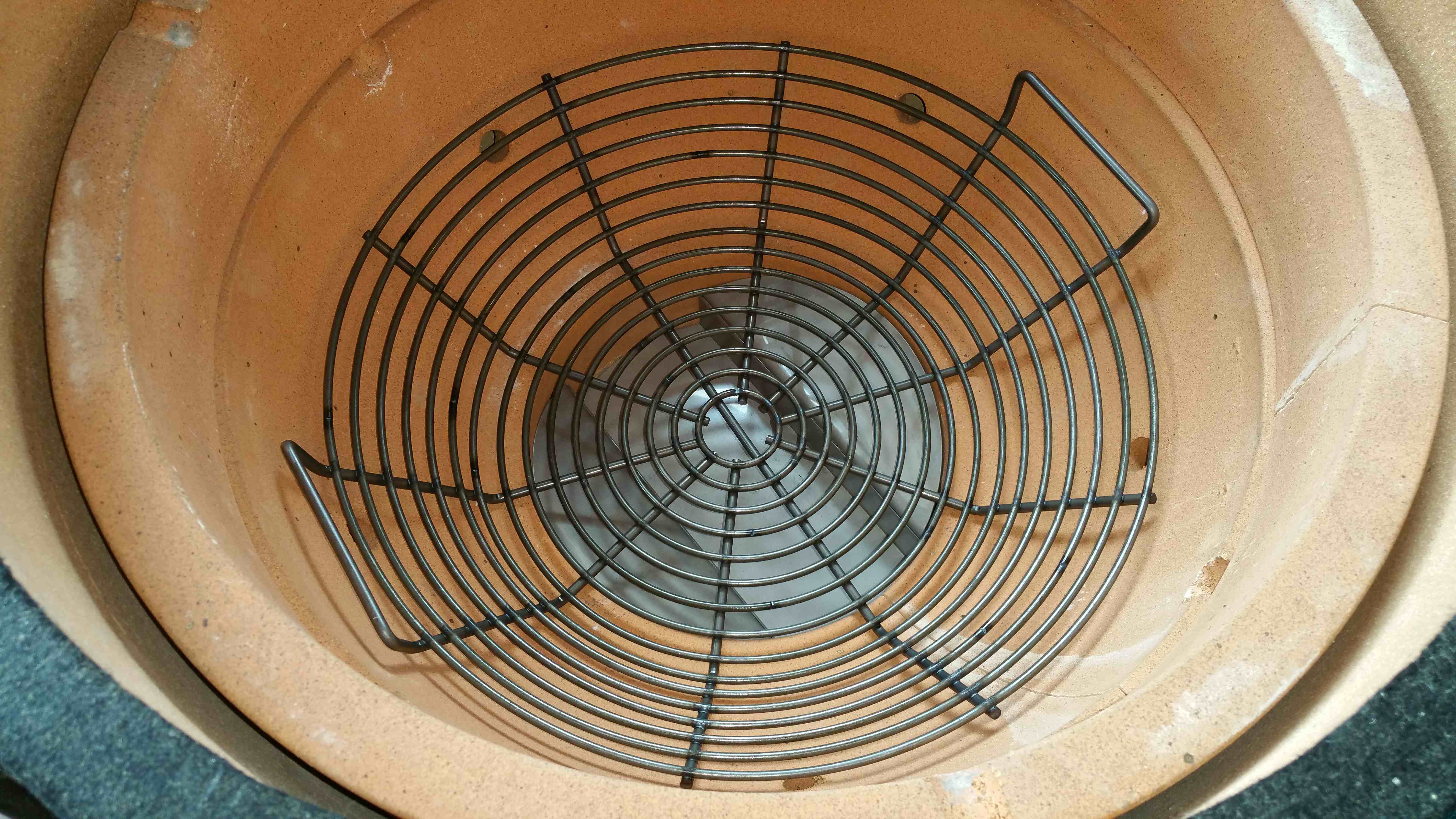 Kick Ash Basket Big Joe Kamado Nederland